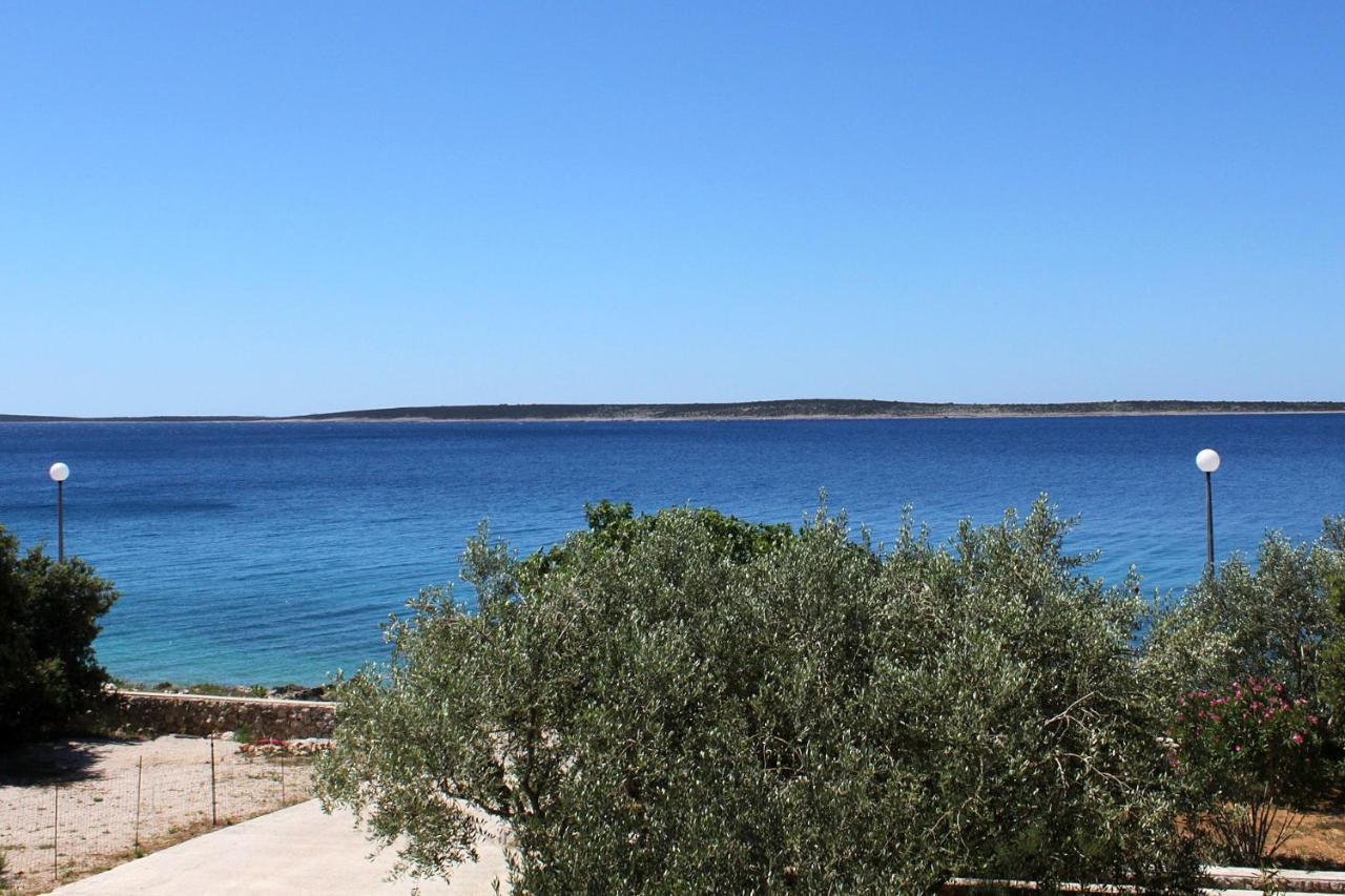 Apartments By The Sea Mandre, Pag - 6284 Kolan Bagian luar foto